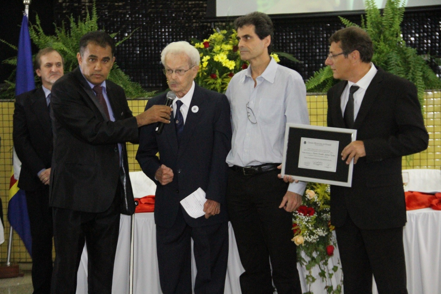 Maestro Urban quando recebeu título de cidadão sumareense